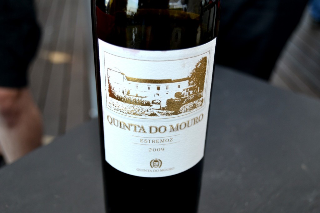 Quinta do Mouro Rótulo Dourado